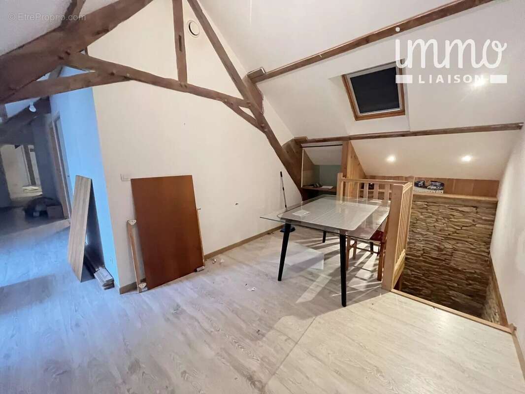 Maison à JOUE-SUR-ERDRE