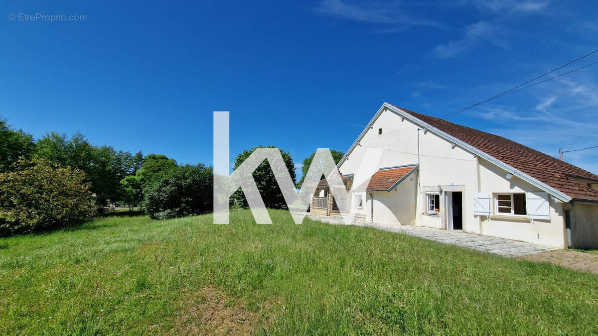 Maison à LANTENNE-VERTIERE