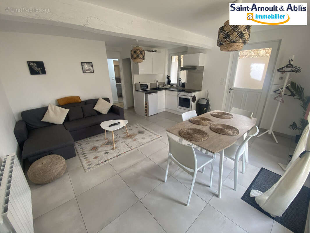 Appartement à SAINT-ARNOULT-EN-YVELINES