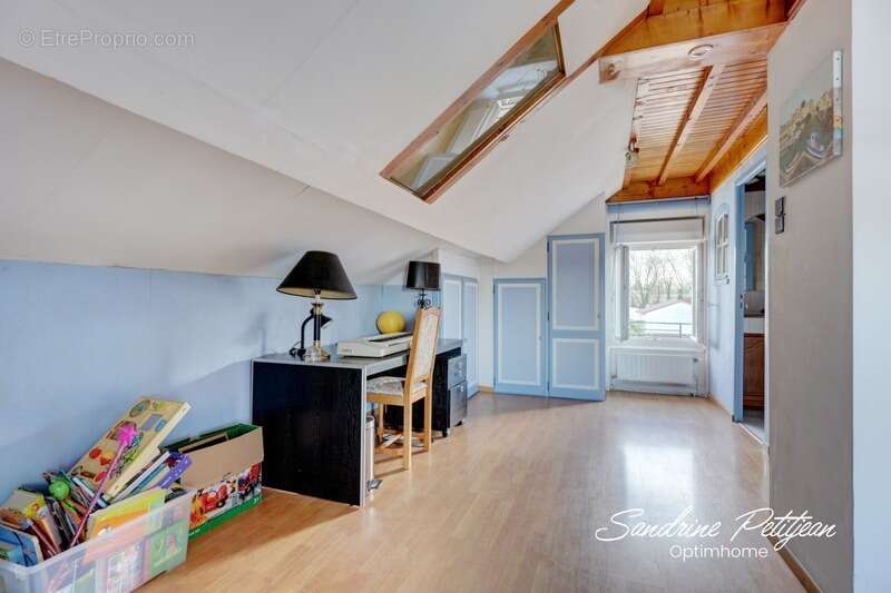 Maison à VAULX-EN-VELIN