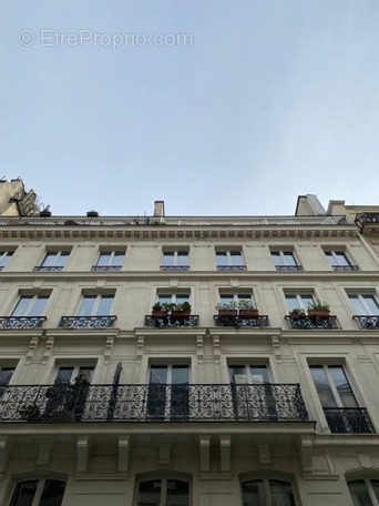 Appartement à PARIS-9E