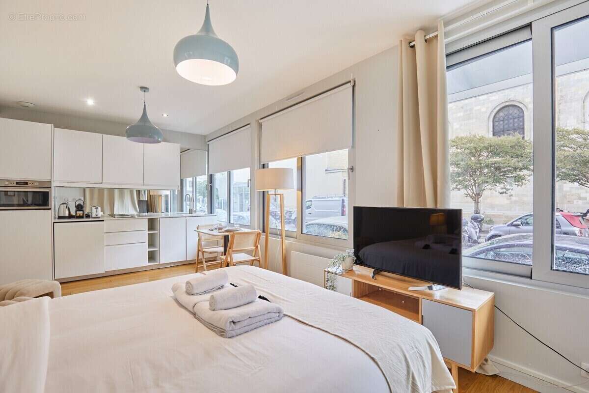 Appartement à PARIS-7E