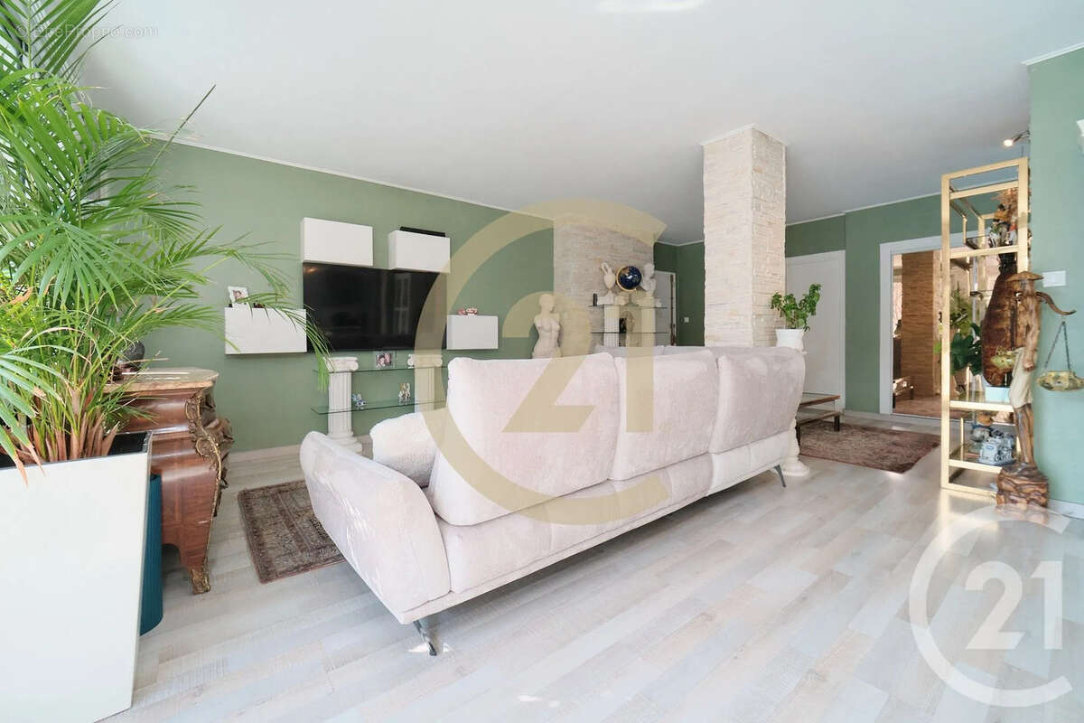 Appartement à LYON-8E