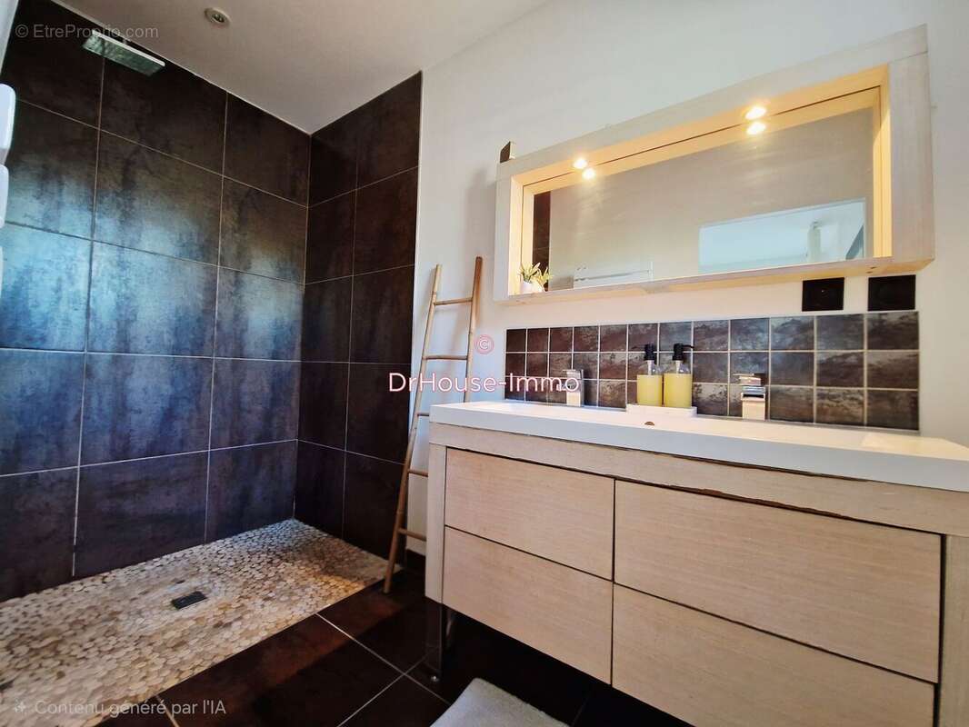 Maison à ROMANS-SUR-ISERE