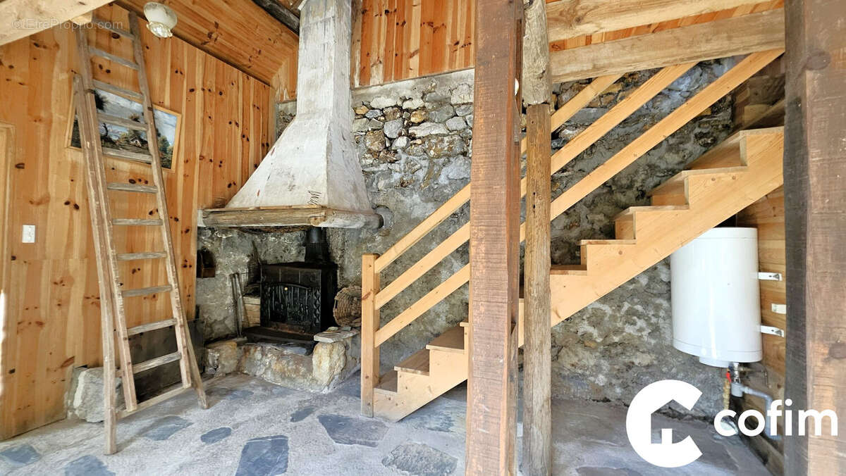 Maison à AYDIUS