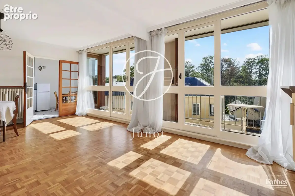 Appartement à VERSAILLES