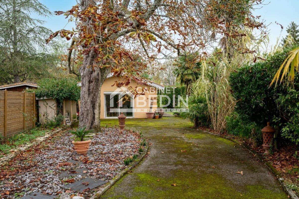Maison à AMBARES-ET-LAGRAVE