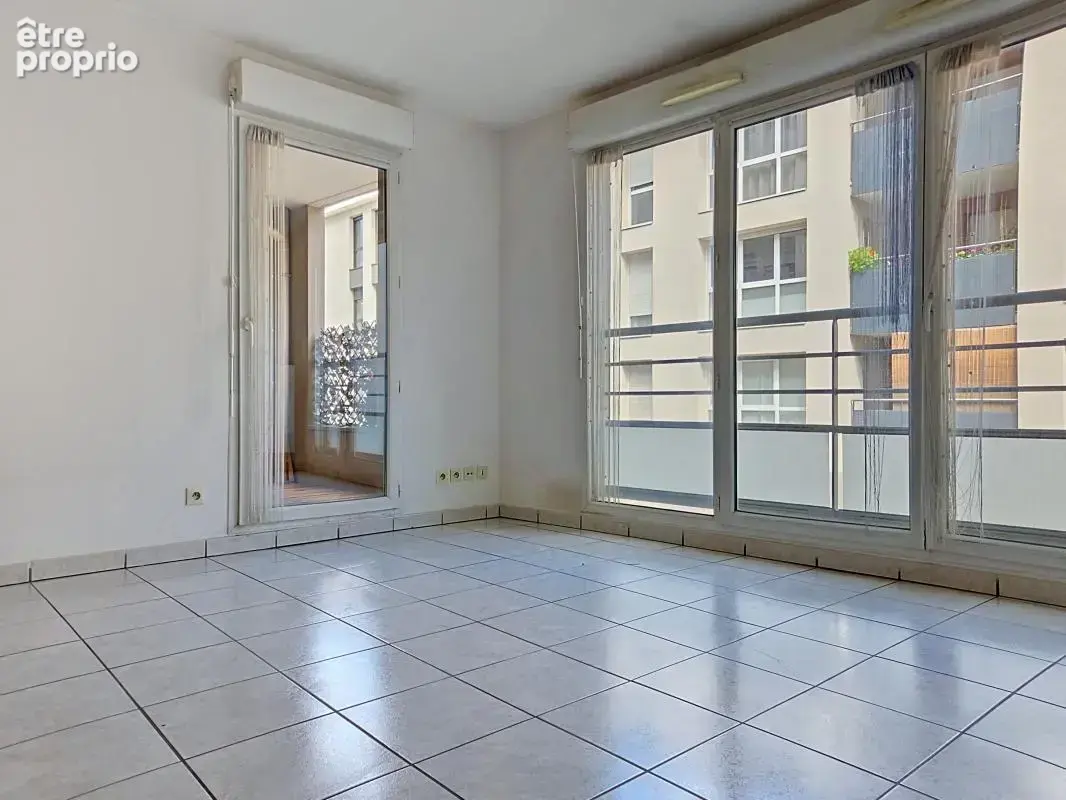 Appartement - 1 Chambre - Balcon - Proche commodités - photo 17