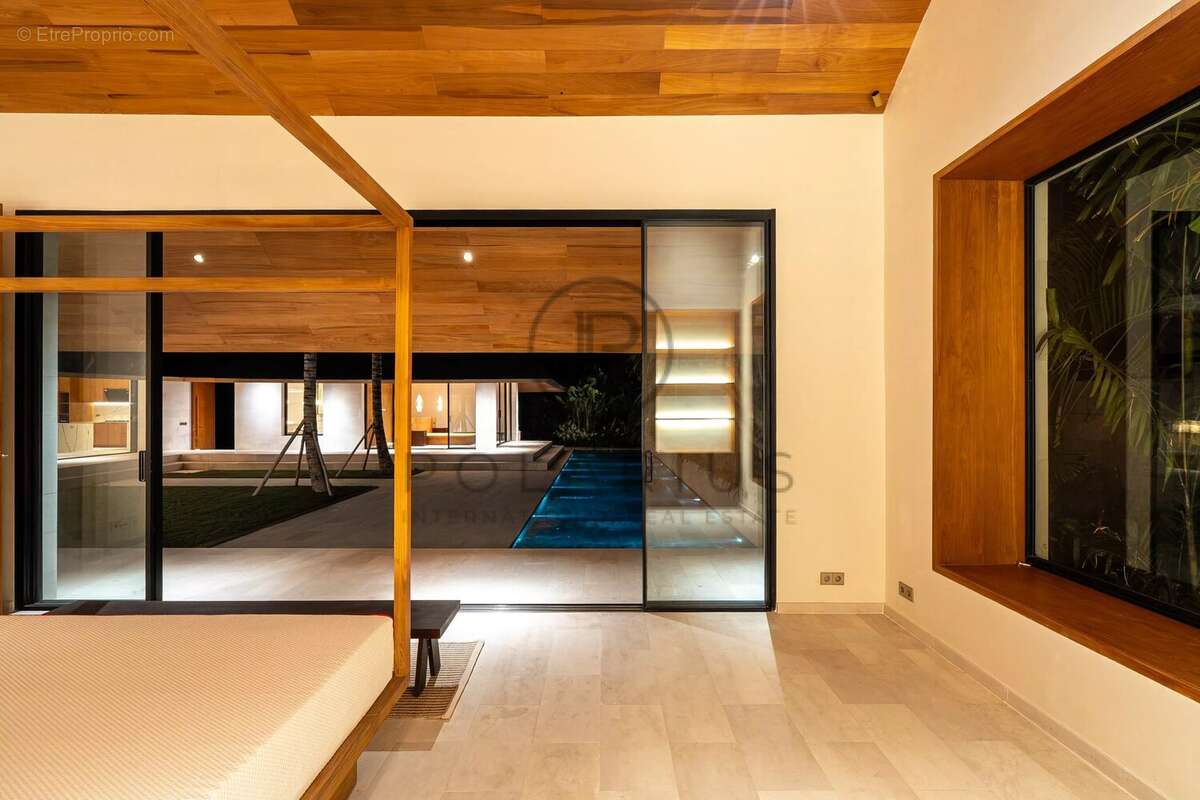 Villa exceptionnelle de 5 chambres à Pererenan  Spacieuse vie de plain-pied et piscine privée de 20 mètres - Bail emphytéotique  - photo 42