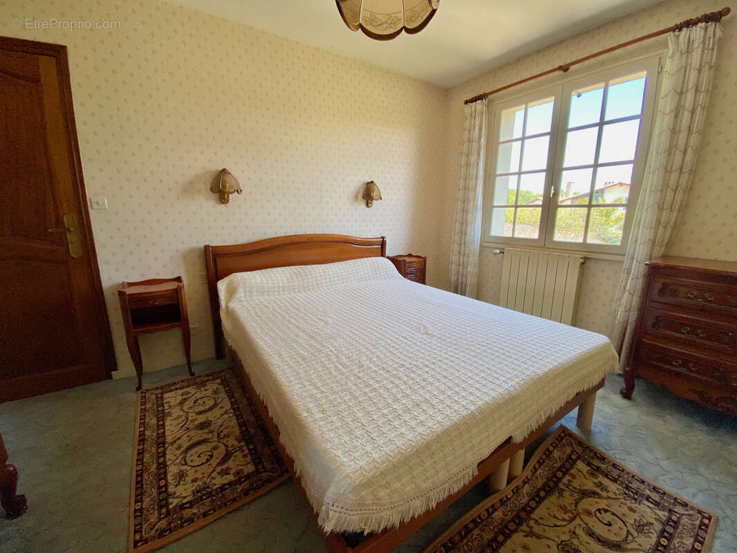 Maison à VILLENAVE-D&#039;ORNON