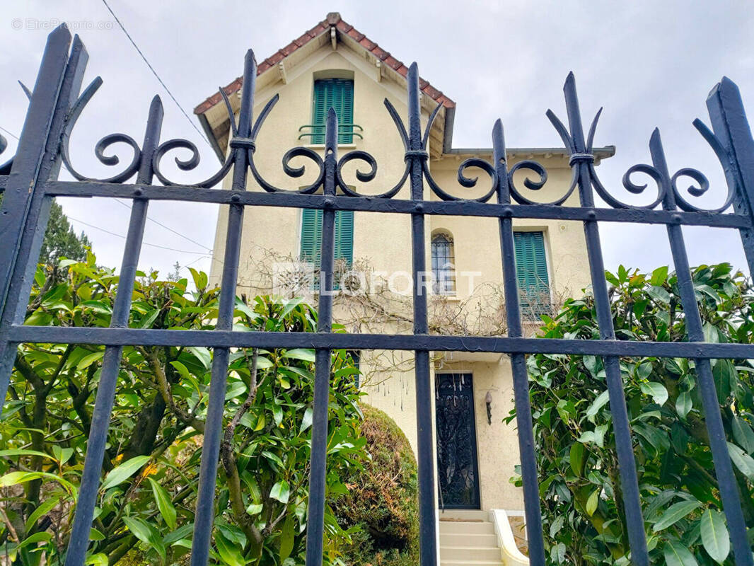 Maison à LE RAINCY