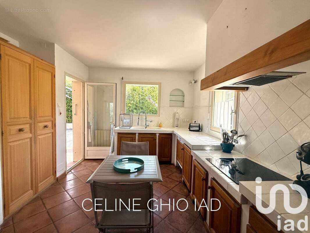 Photo 9 - Maison à LE CASTELLET