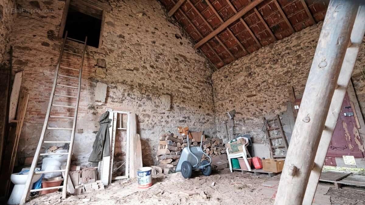 Maison à CHISSEY-EN-MORVAN