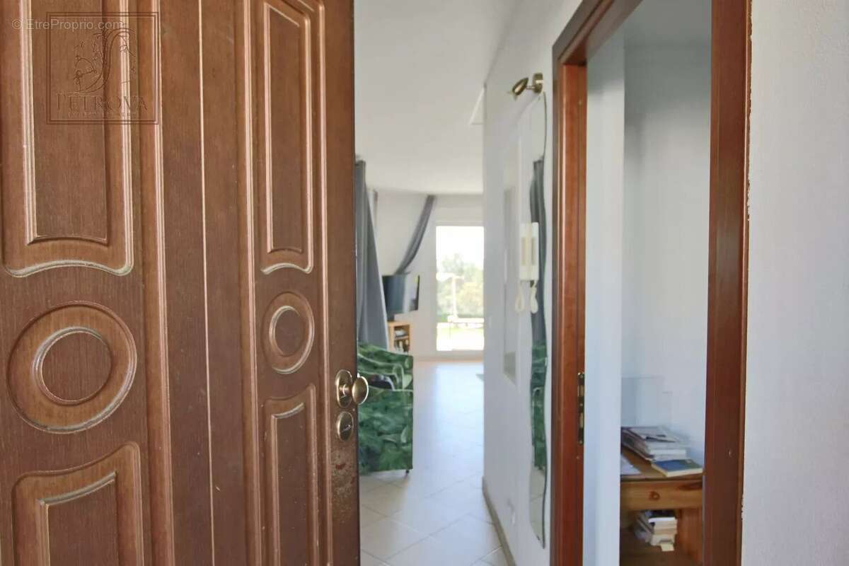 Appartement à LA GAUDE