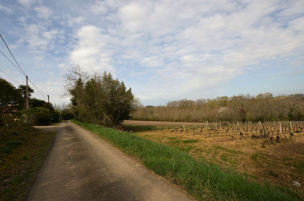 Terrain à MAULICHERES