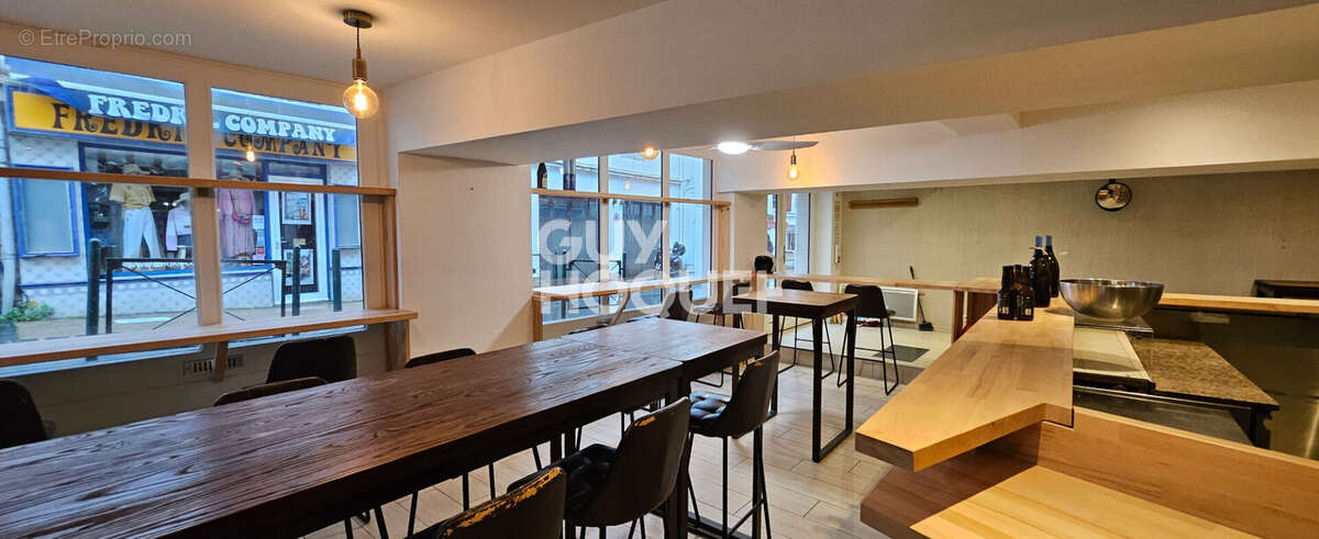 Commerce à SAINT-JEAN-DE-LUZ