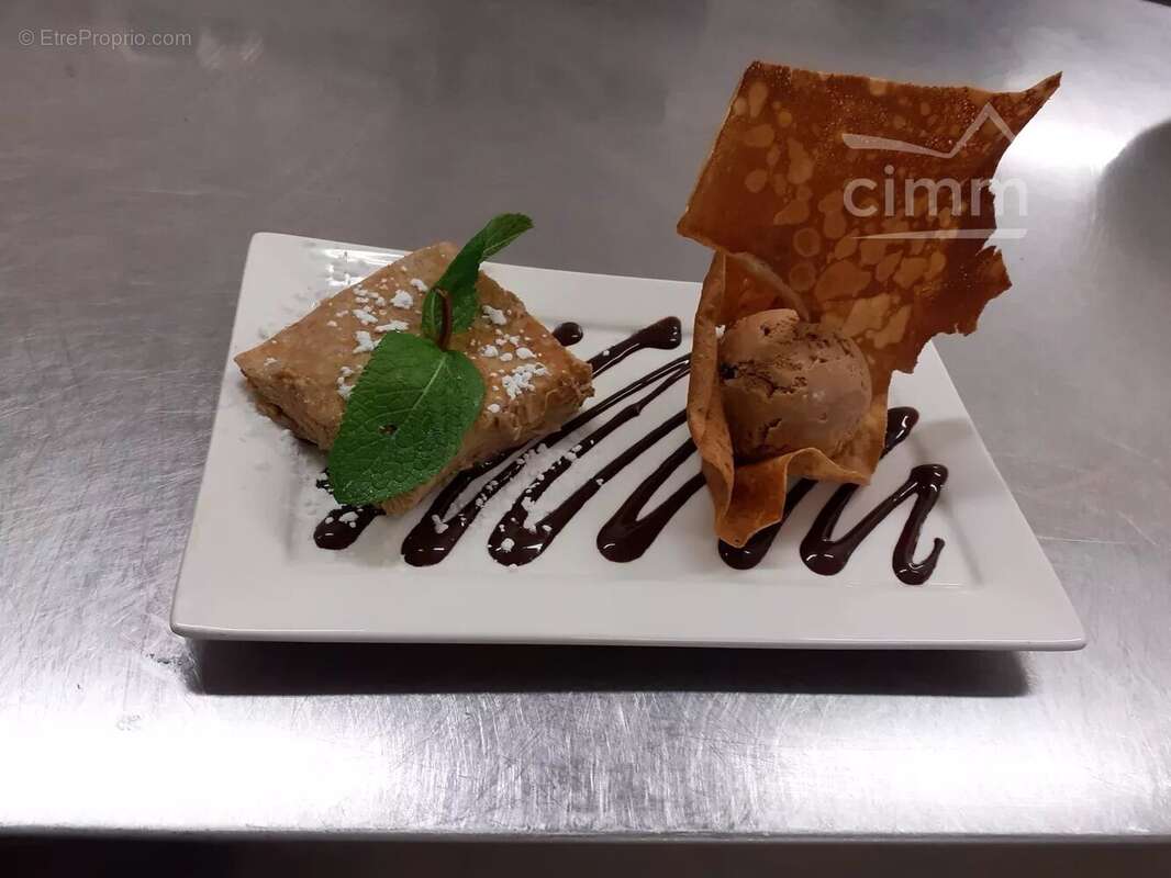 Commerce à MONTSOREAU