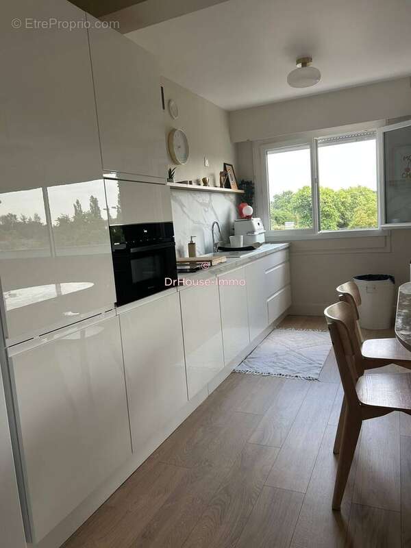 Appartement 97 m² à Le Mans  - photo 14