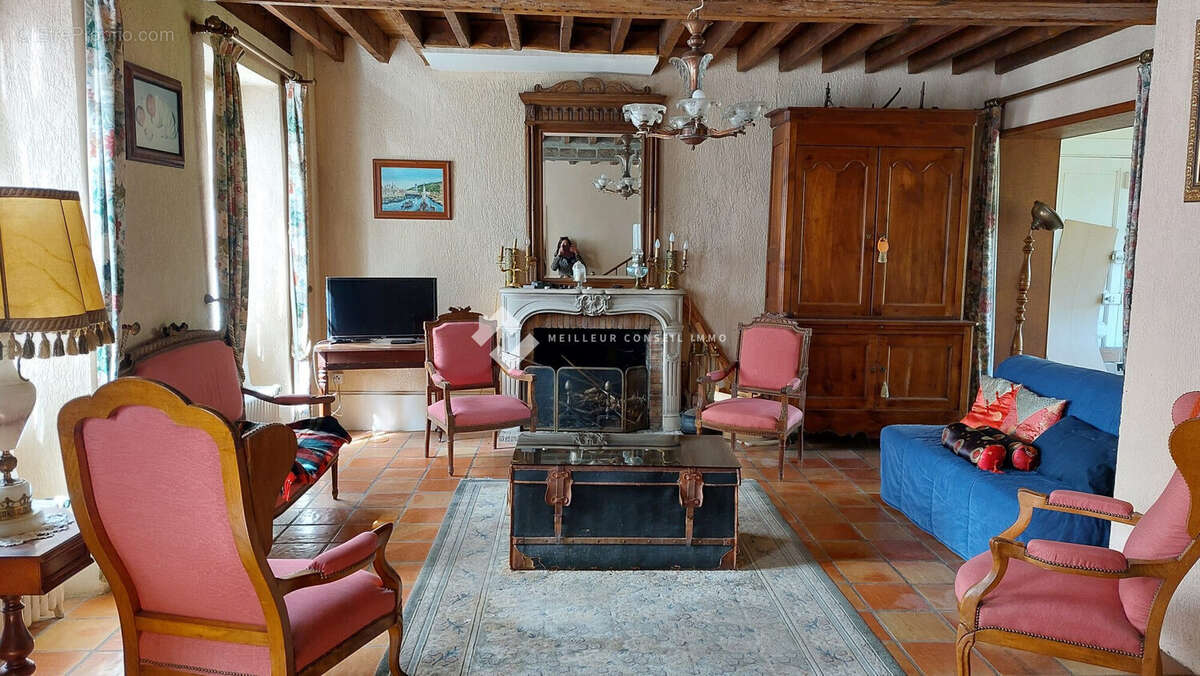Maison 183 m² à Thoiry  - photo 2