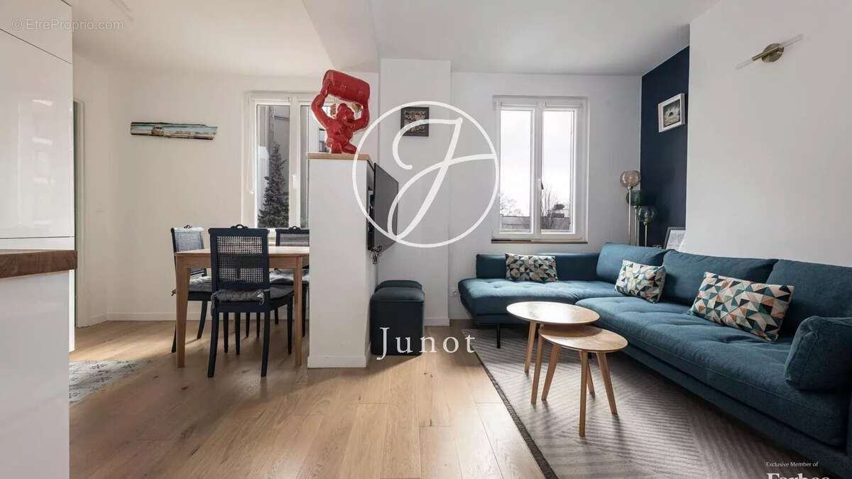Appartement à PARIS-7E