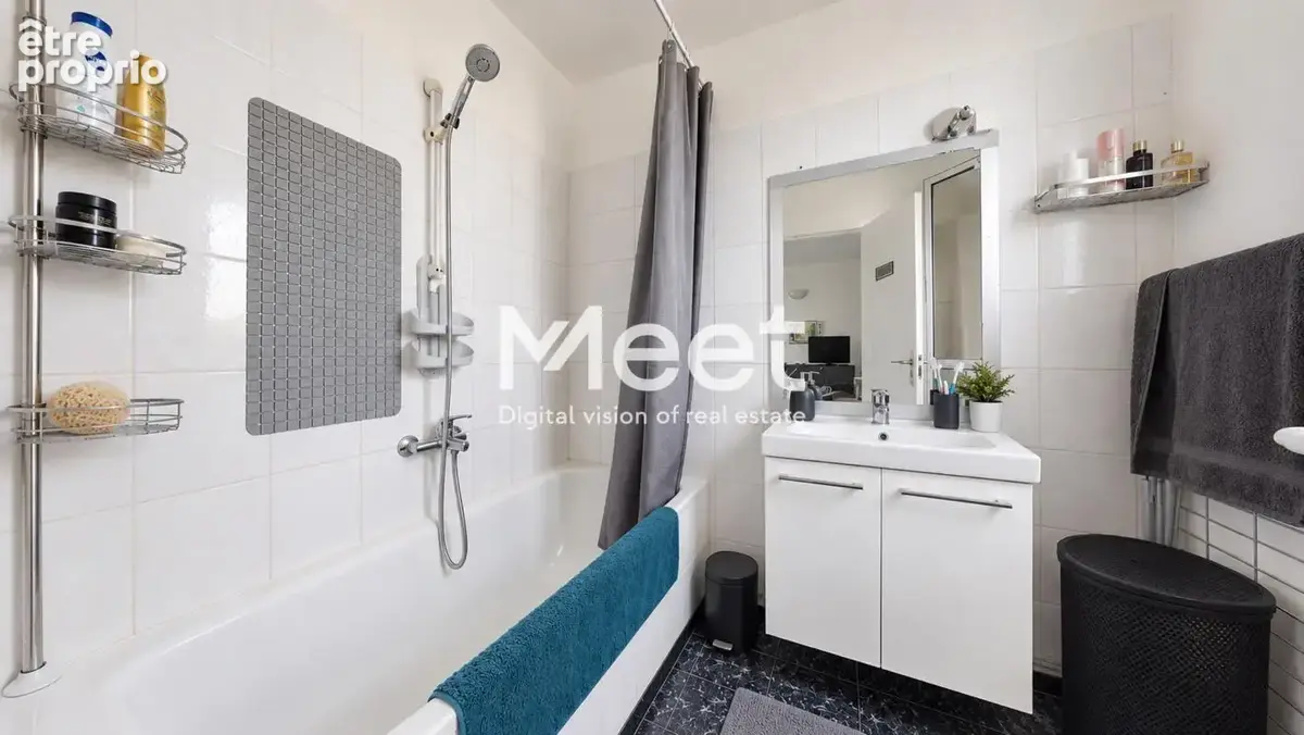 Appartement 2 pièces - 30,57 m² - parking - cave - vue dégagée - photo 14