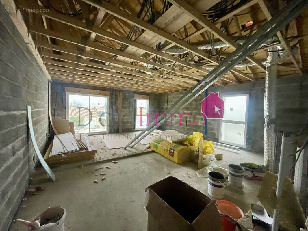 Appartement de type 3 neuf situé à proximité des commerces et de la plage ! - photo 4