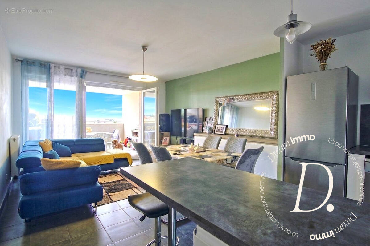 Appartement à PORT-DE-BOUC