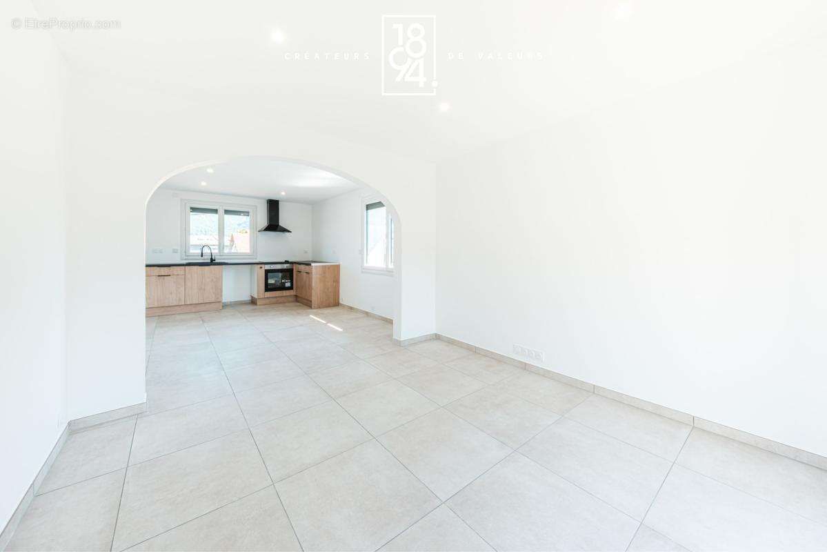 Appartement à LA RAVOIRE