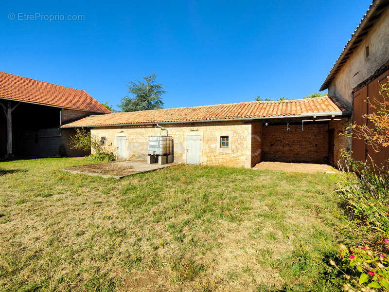 Maison à SAUZE-VAUSSAIS