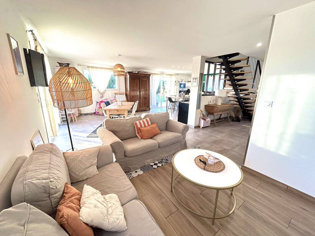 Maison à CHAMPAGNEY