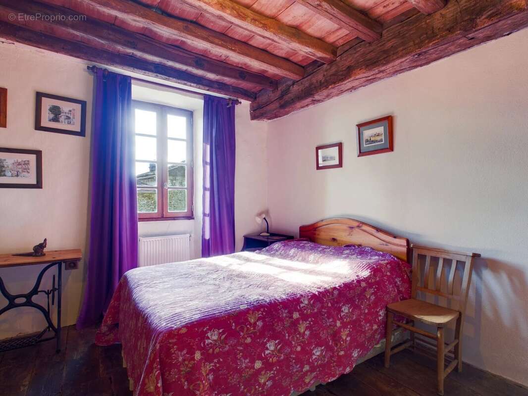 Maison à LA TOUR-BLANCHE