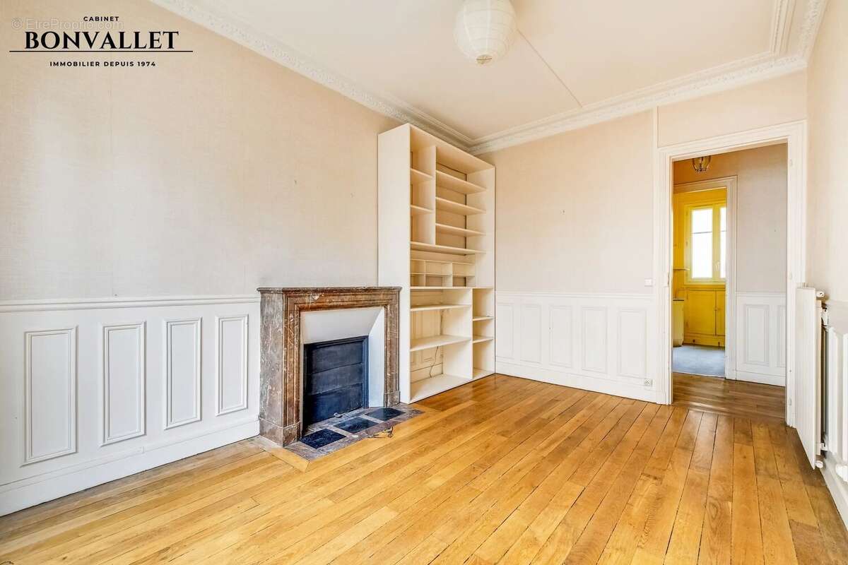 Appartement à PARIS-15E
