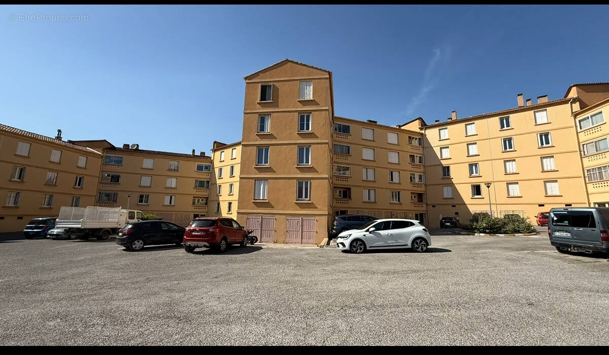 Appartement à BRIGNOLES
