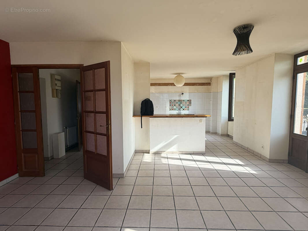 Bel Appartement T3 avec 2 balcons - photo 4
