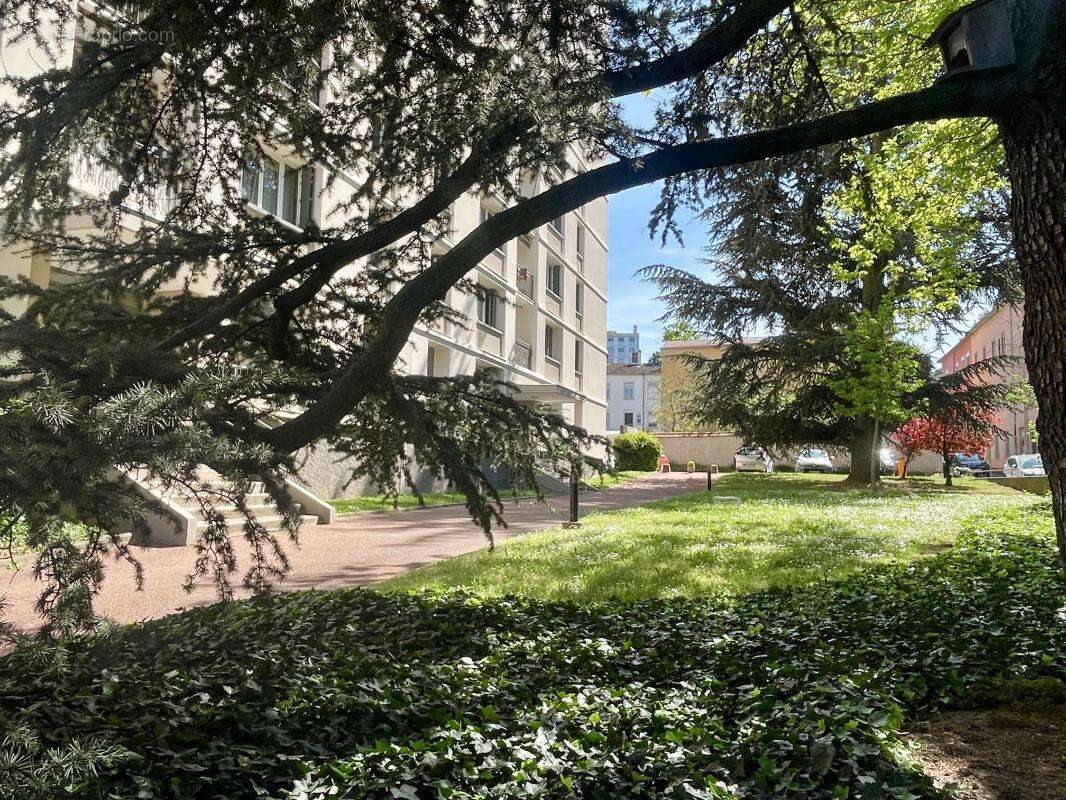 Appartement à LYON-5E