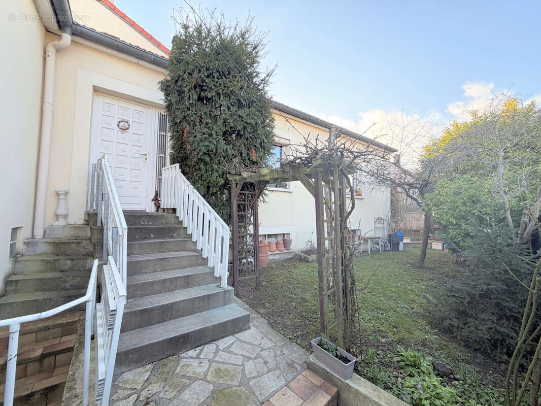 Maison à RUEIL-MALMAISON