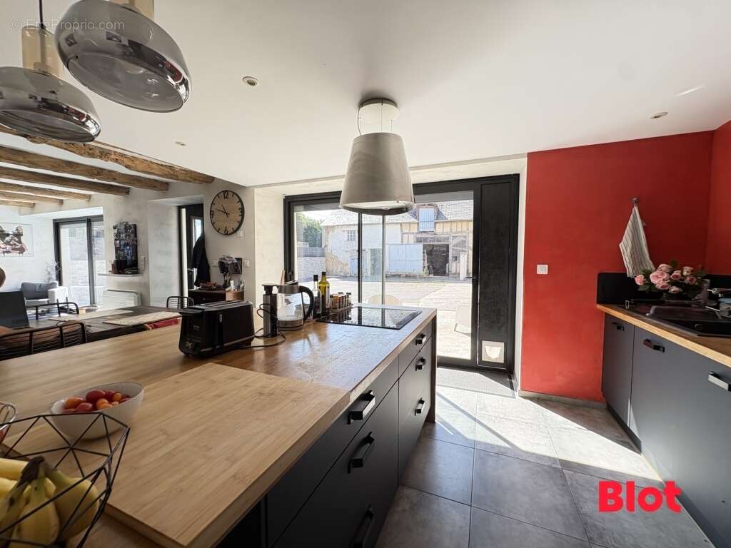 Maison 103 m² à Pleumeleuc  - photo 4