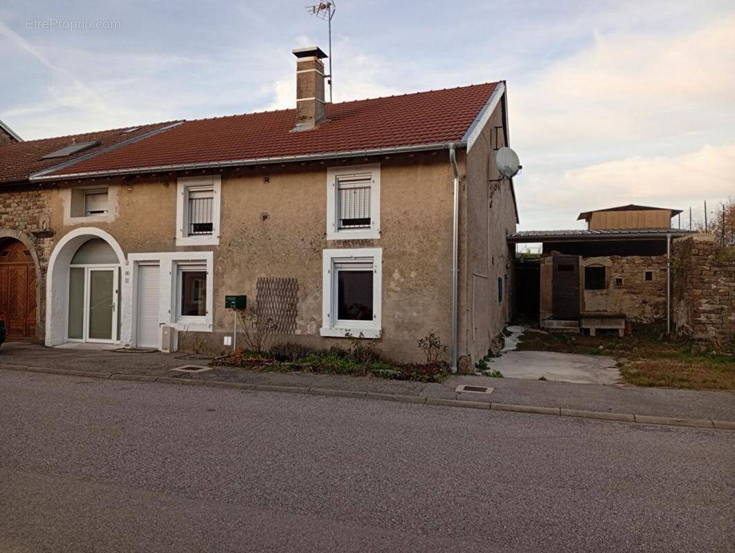 Maison à GRUEY-LES-SURANCE