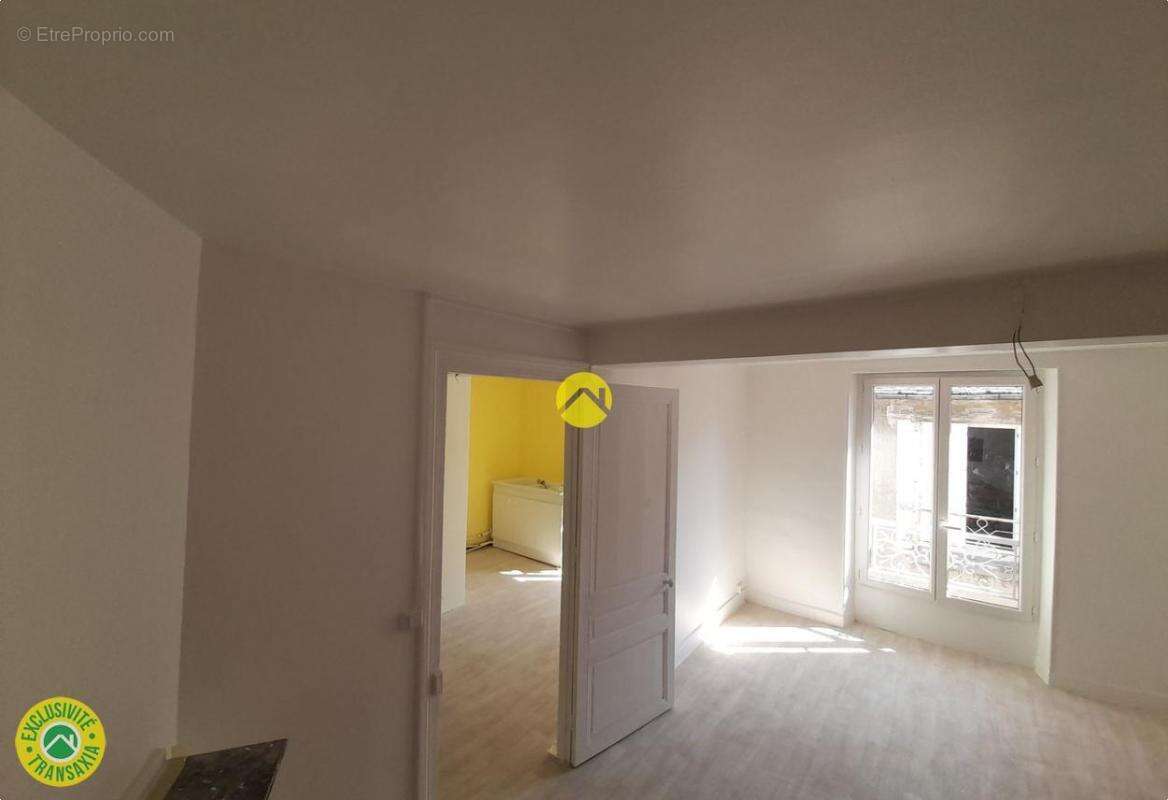 Appartement à DUN-LE-PALESTEL