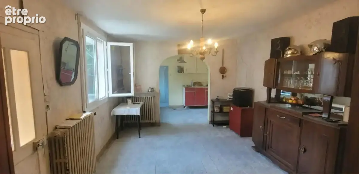 Maison 116 m² – F5 + F2 – Terrain 836 m² – Garage et dépendances - photo 4