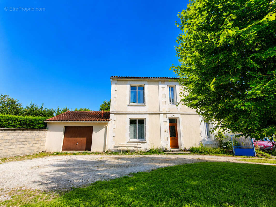 Maison à ANGOULEME