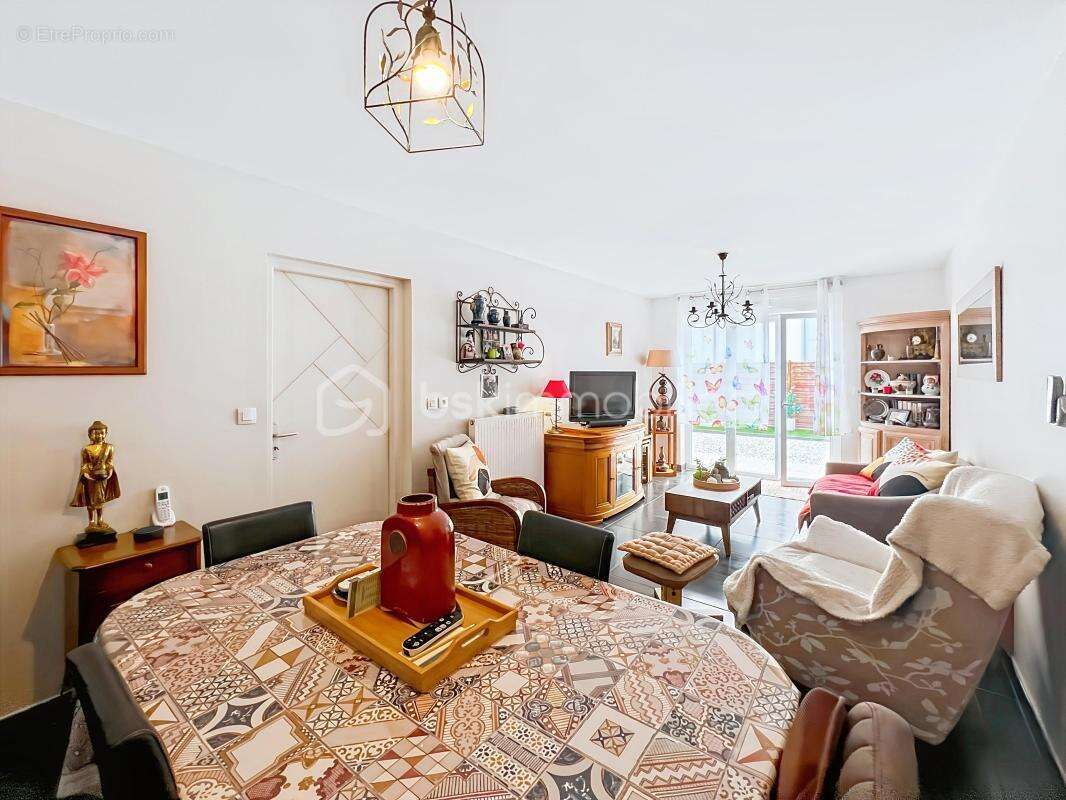 Appartement à CESSON