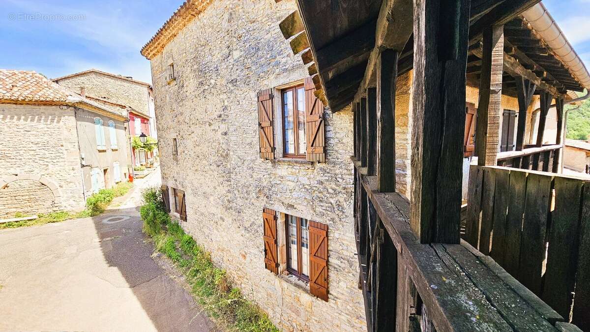 Authentique demeure avec grange et jardin - photo 8