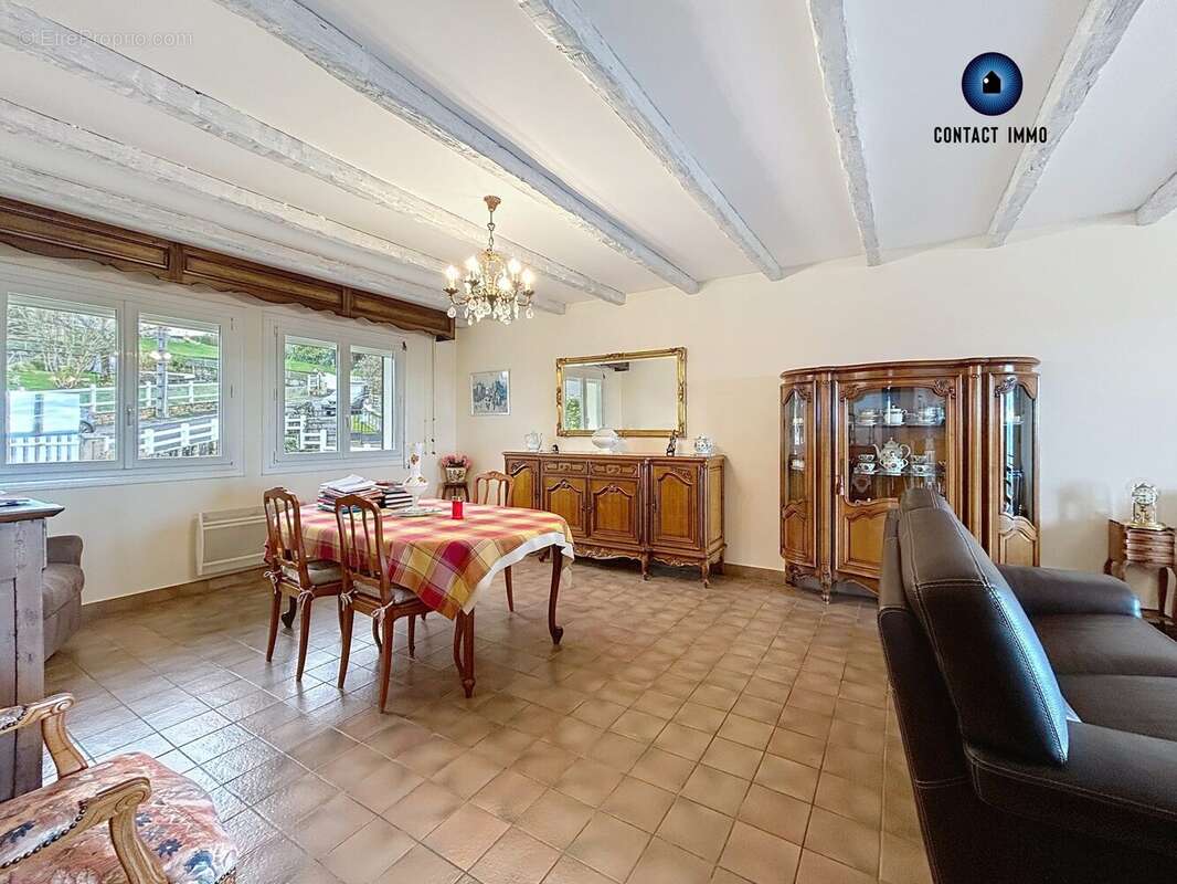 Maison à ALLASSAC
