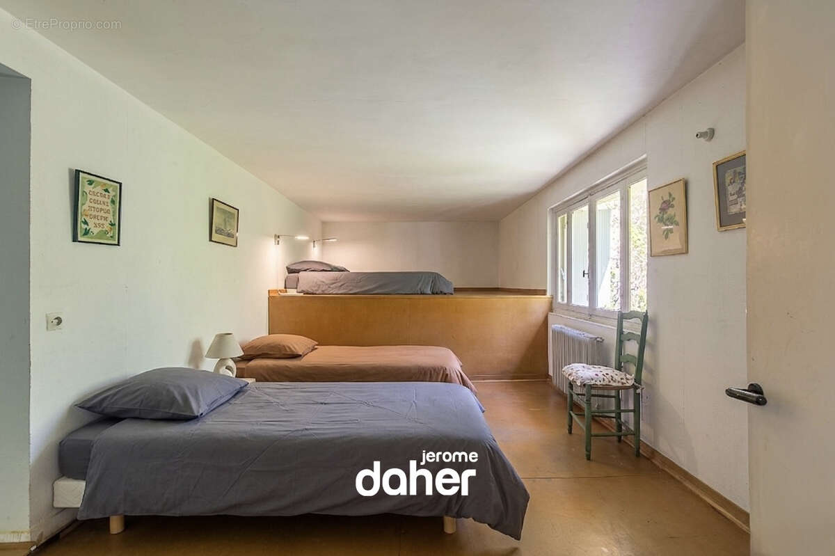 Maison à MARSEILLE-8E