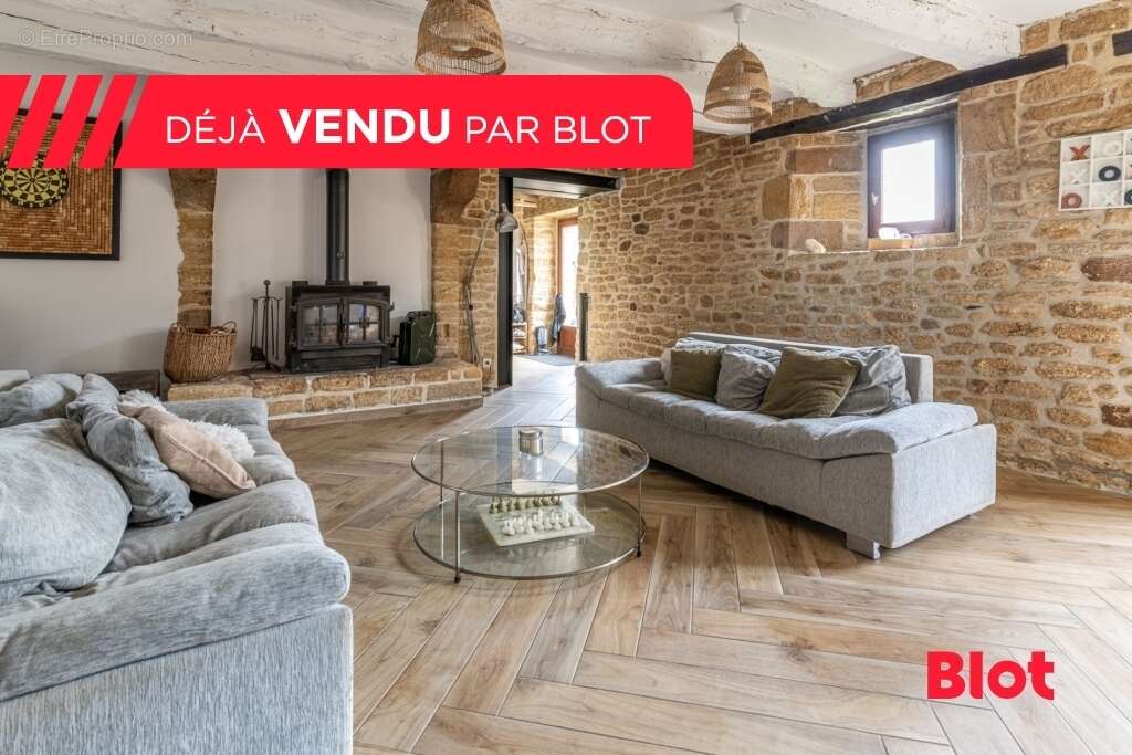 Maison 206 m² à Saint-Juvat  - photo 2
