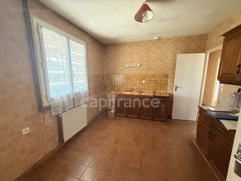 Maison Plain Pied - 4 chambres - 2 Garages - Jardin clos  SAINT JEAN DE LIVERSAY - photo 3