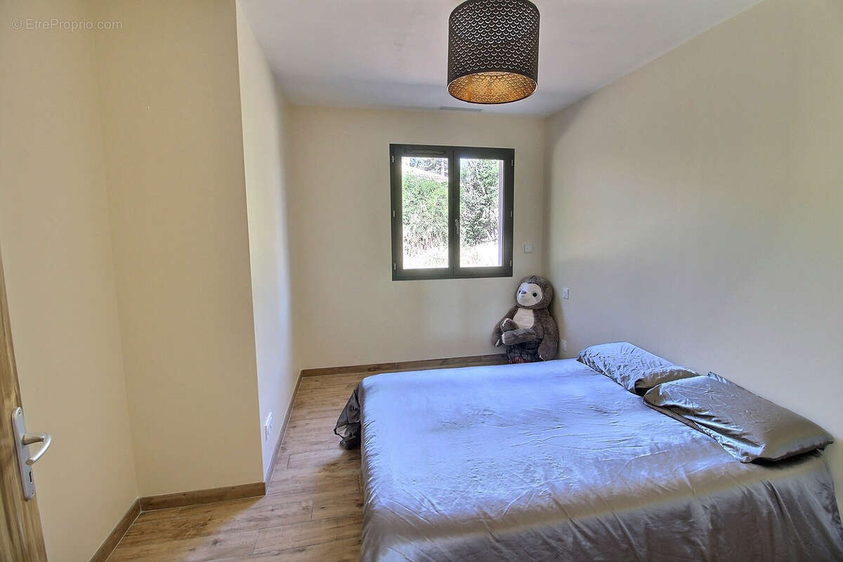 Maison à VIOLS-LE-FORT