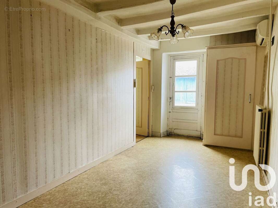 Photo 9 - Maison à CERNUSSON