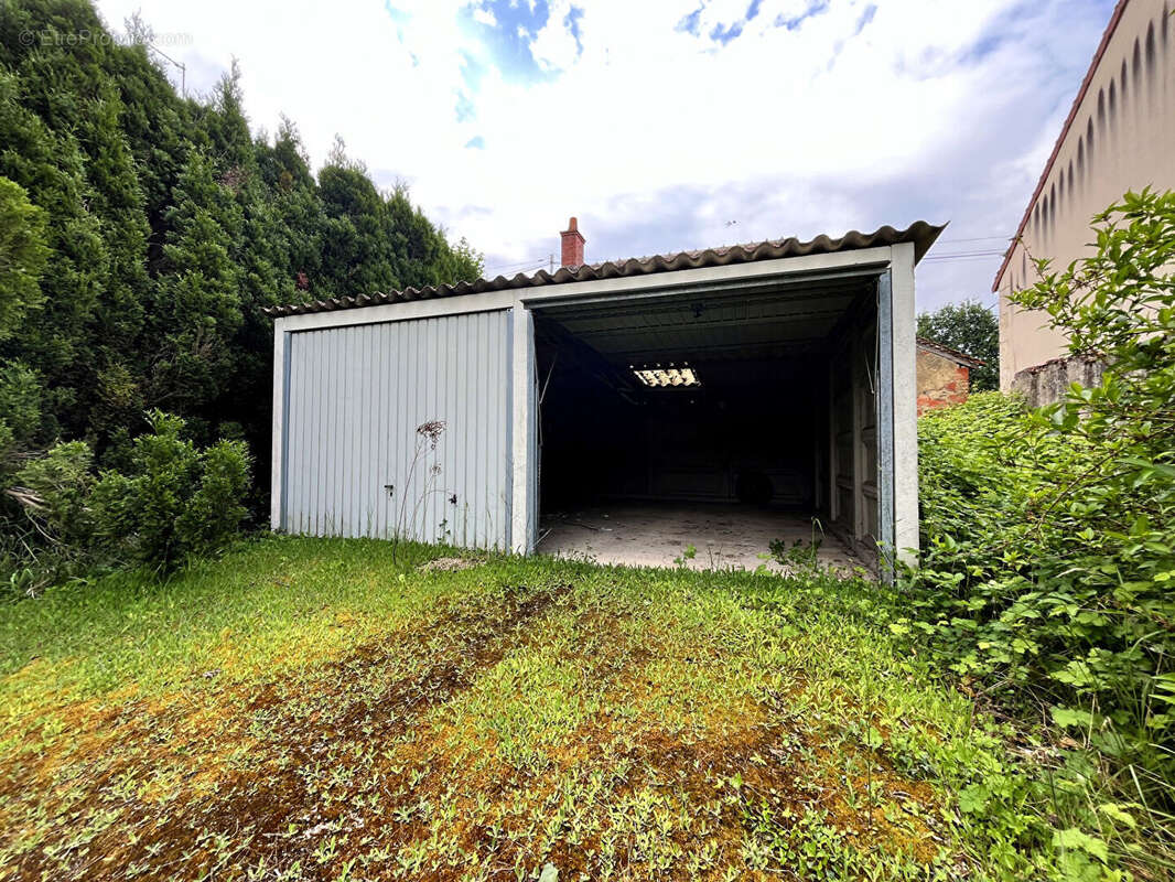 Maison à GROSSOUVRE